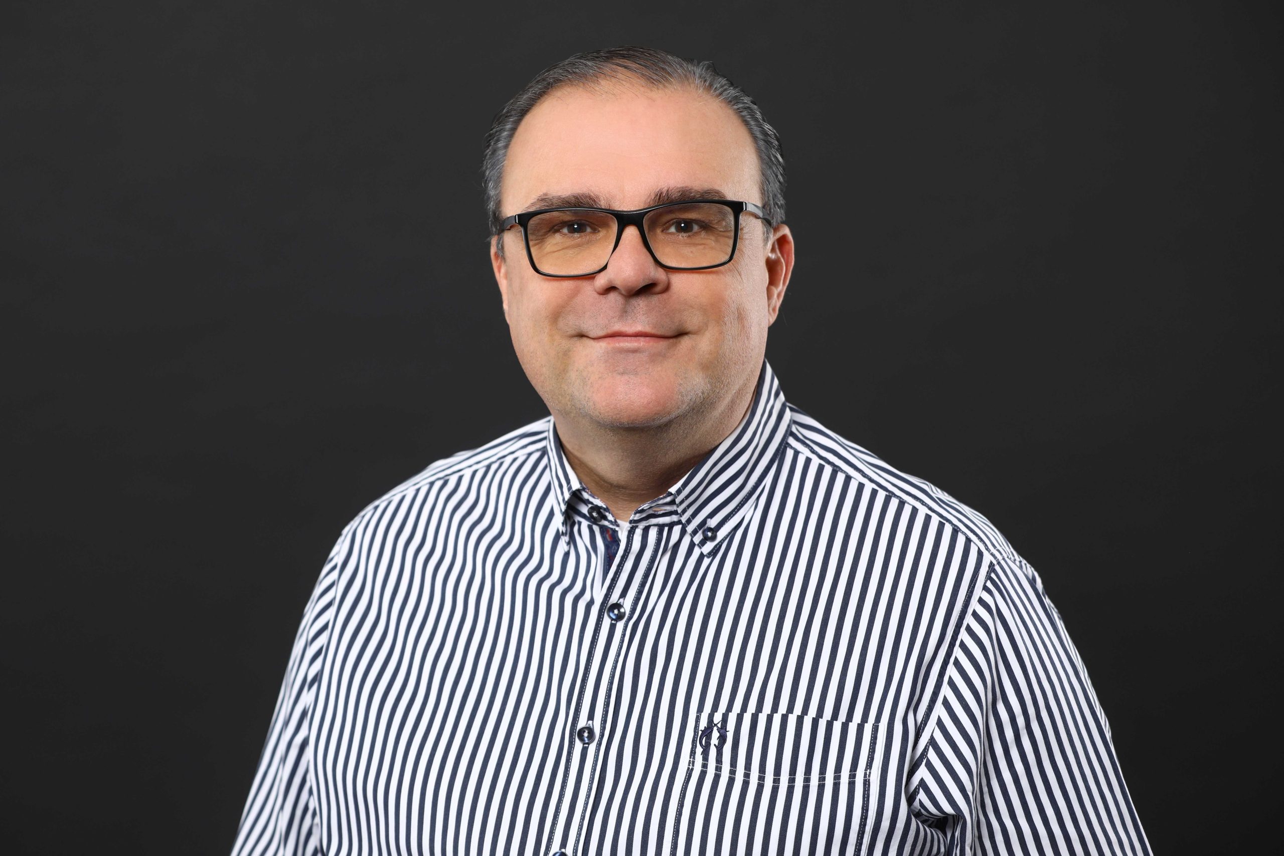 "Brewing the future: How Al and automation are transforming coffee businesses at scale" / "Cultivando el futuro: cómo la IA y la automatización están transformando los negocios de café a gran escala" - Gerd Mueller-Pfeiffer, International Coffee Consulting